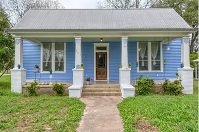 501 Burleson Street, Smithville, TX 78957 - Photo 2