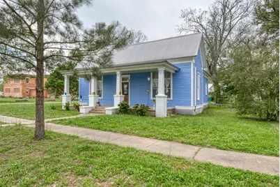 501 Burleson Street, Smithville, TX 78957 - Photo 26