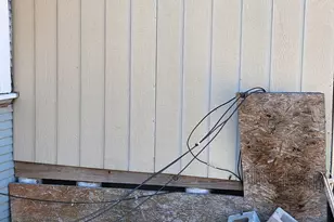 502 W 4th St, Taylor, TX 76574 - Photo 20