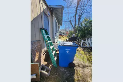 502 W 4th Street, Taylor, TX 76574 - Photo 30