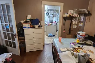 502 W 4th St, Taylor, TX 76574 - Photo 8