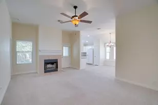 402 Hickory Tree Dr, Georgetown, TX 78626 - Photo 12