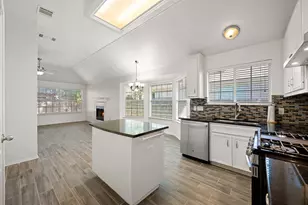 3936 Kristencreek Ln, Round Rock, TX 78681 - Photo 6