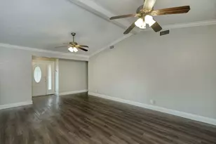 804 Dunman Dr, Georgetown, TX 78628 - Photo 2