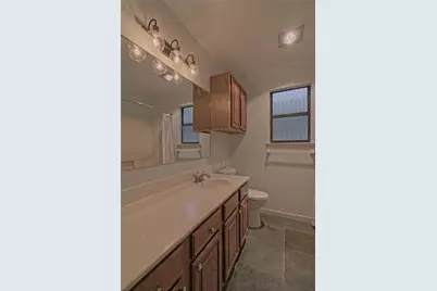 1102 Fowzer Street E, Taylor, TX 76574 - Photo 20