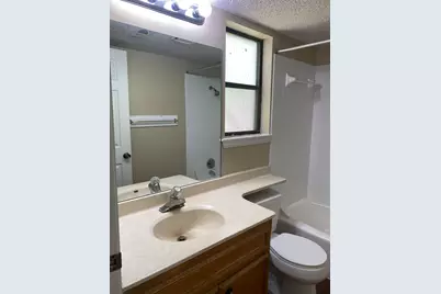 706 W 22nd Street #104, Austin, TX 78705 - Photo 8