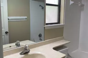 706 W 22nd St, Austin, TX 78705 - Photo 8