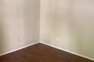 706 W 22nd St, Austin, TX 78705 - Photo 2