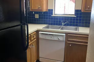 706 W 22nd St, Austin, TX 78705 - Photo 14