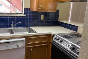 706 W 22nd St, Austin, TX 78705 - Photo 4