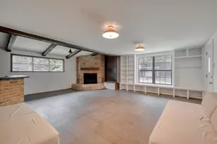 927 E Walnut St, La Grange, TX 78945 - Photo 10