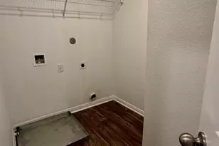 509 Riverdale Dr, Jarrell, TX 76537 - Photo 18