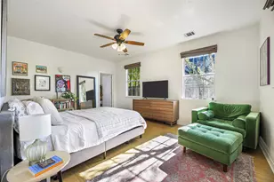 2921 E 14th St, Austin, TX 78702 - Photo 8
