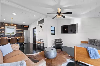 8604 Elroy Road, Del Valle, TX 78617 - Photo 12