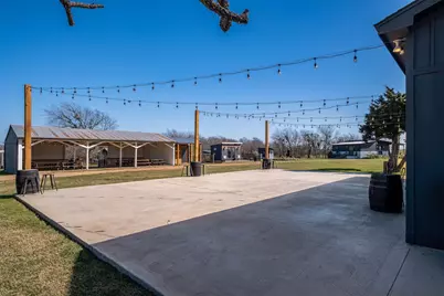 8604 Elroy Road, Del Valle, TX 78617 - Photo 4