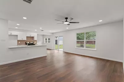 710 Ruby Isle Drive, Leander, TX 78641 - Photo 4