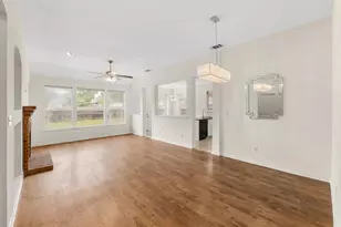 1105 Woodview Dr, Leander, TX 78641 - Photo 6