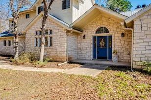 119 Briarwood Ln, Elgin, TX 78621 - Photo 1