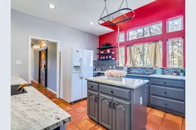 119 Briarwood Lane, Elgin, TX 78621 - Photo 4