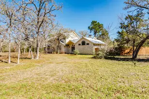 119 Briarwood Ln, Elgin, TX 78621 - Photo 2