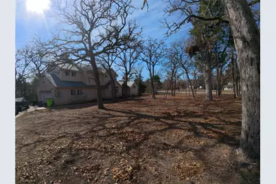 119 Briarwood Lane, Elgin, TX 78621 - Photo 18