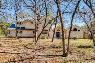 119 Briarwood Ln, Elgin, TX 78621 - Photo 32