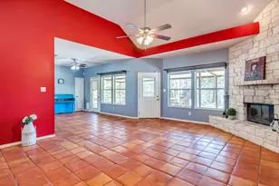 119 Briarwood Ln, Elgin, TX 78621 - Photo 24