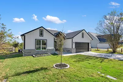 111 Kukui Court, Bastrop, TX 78602 - Photo 4