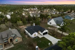 111 Kukui Ct, Bastrop, TX 78602 - Photo 38