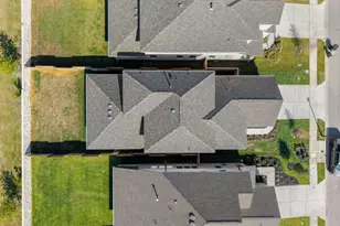 124 Brandywine Rd, Hutto, TX 78634 - Photo 4