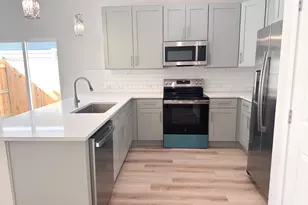 817 5th St, Lockhart, TX 78644 - Photo 6