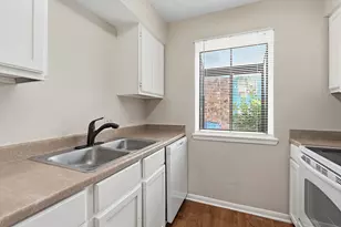 8811 Schick Rd, Austin, TX 78729 - Photo 14
