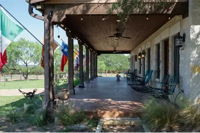 19348 N US Highway 281 Highway, Lampasas, TX 76550 - Photo 18