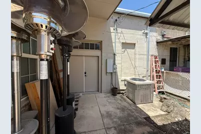 124 W Vaughan Street, Bertram, TX 78605 - Photo 10
