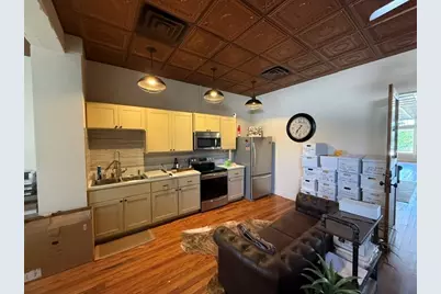 124 W Vaughan Street, Bertram, TX 78605 - Photo 8