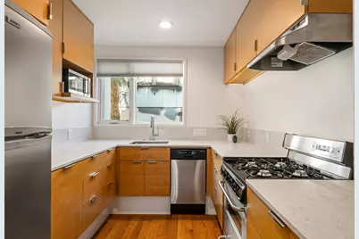 3801 Petes Path, Austin, TX 78731 - Photo 32