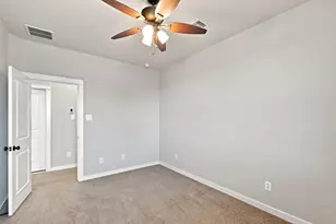 102 Chestnut Ct, Georgetown, TX 78633 - Photo 24