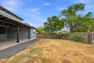 102 Chestnut Ct, Georgetown, TX 78633 - Photo 36