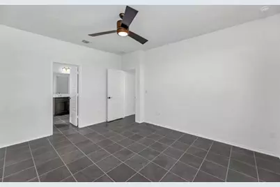 18600 Golden Eagle Way, Elgin, TX 78621 - Photo 4