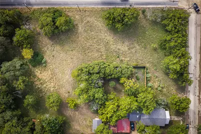 119 S Mitchell Street, San Marcos, TX 78666 - Photo 2