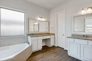 727 Spinnaker Loop, Kyle, TX 78640 - Photo 14