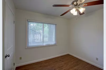 1307 Vine Street, Georgetown, TX 78626 - Photo 16
