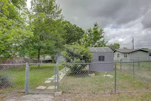 1307 Vine St, Georgetown, TX 78626 - Photo 38