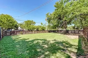 201 W Mockingbird Ln, Austin, TX 78745 - Photo 16