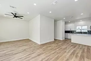 201 W Mockingbird Ln, Austin, TX 78745 - Photo 22