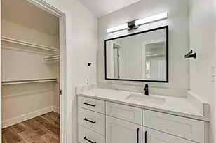201 W Mockingbird Ln, Austin, TX 78745 - Photo 14