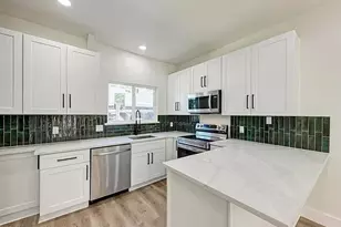 201 W Mockingbird Ln, Austin, TX 78745 - Photo 24