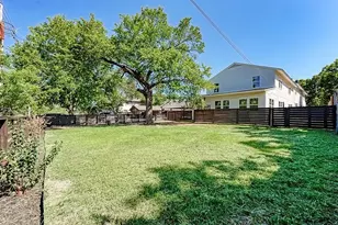 201 W Mockingbird Ln, Austin, TX 78745 - Photo 26