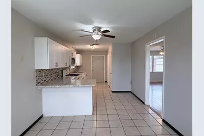 570 W Keanahalululu Lane, Bastrop, TX 78602 - Photo 4