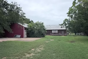 570 W Keanahalululu Ln, Bastrop, TX 78602 - Photo 22